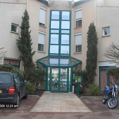 Le Gil De France 2* Montbrison